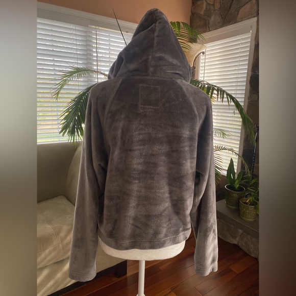 NWOT Hollister Cozy Hoodie - Picture 5 of 6
